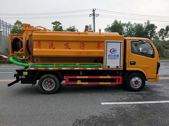 5吨管道疏通车选购指南 哪里买更划算？